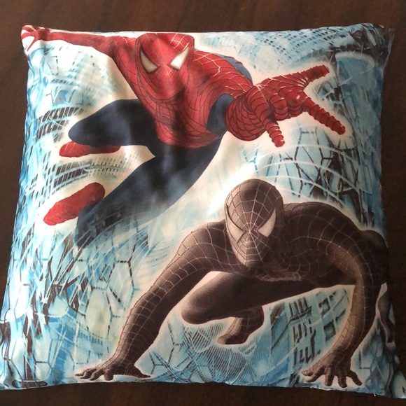 🕷🕸Marvel Silky Lightweight comfy 12” square Pillow, Bead stuffing - Picture 1 of 6